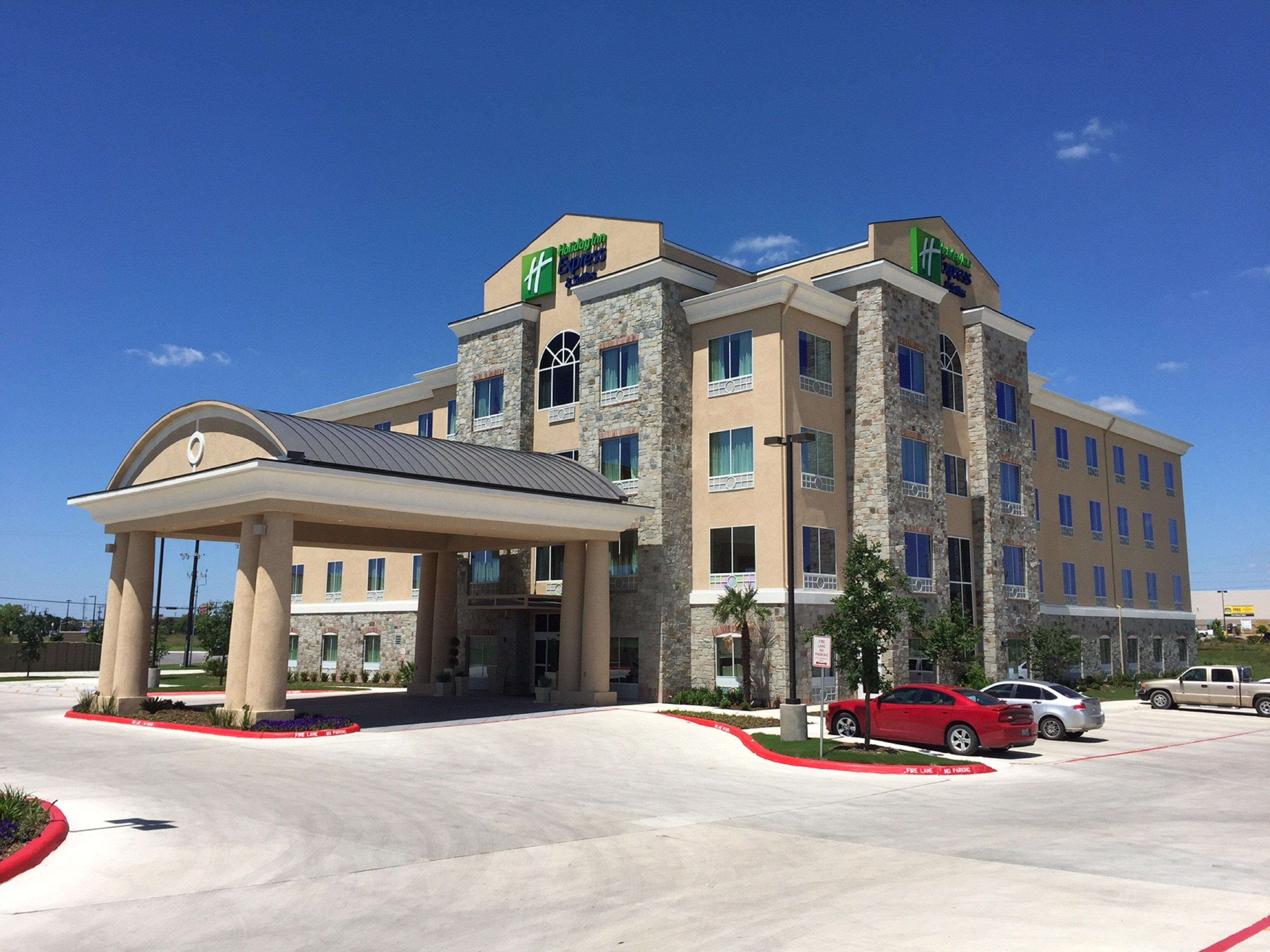 Holiday Inn Express & Suites San Antonio Brooks City Base By Ihg Extérieur photo