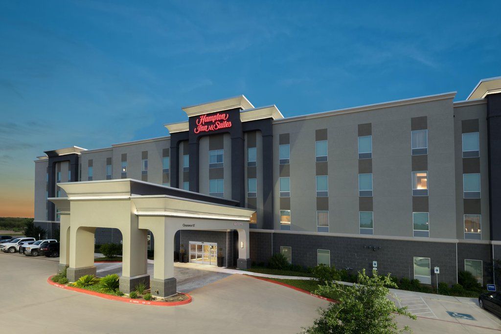 Holiday Inn Express & Suites San Antonio Brooks City Base By Ihg Extérieur photo