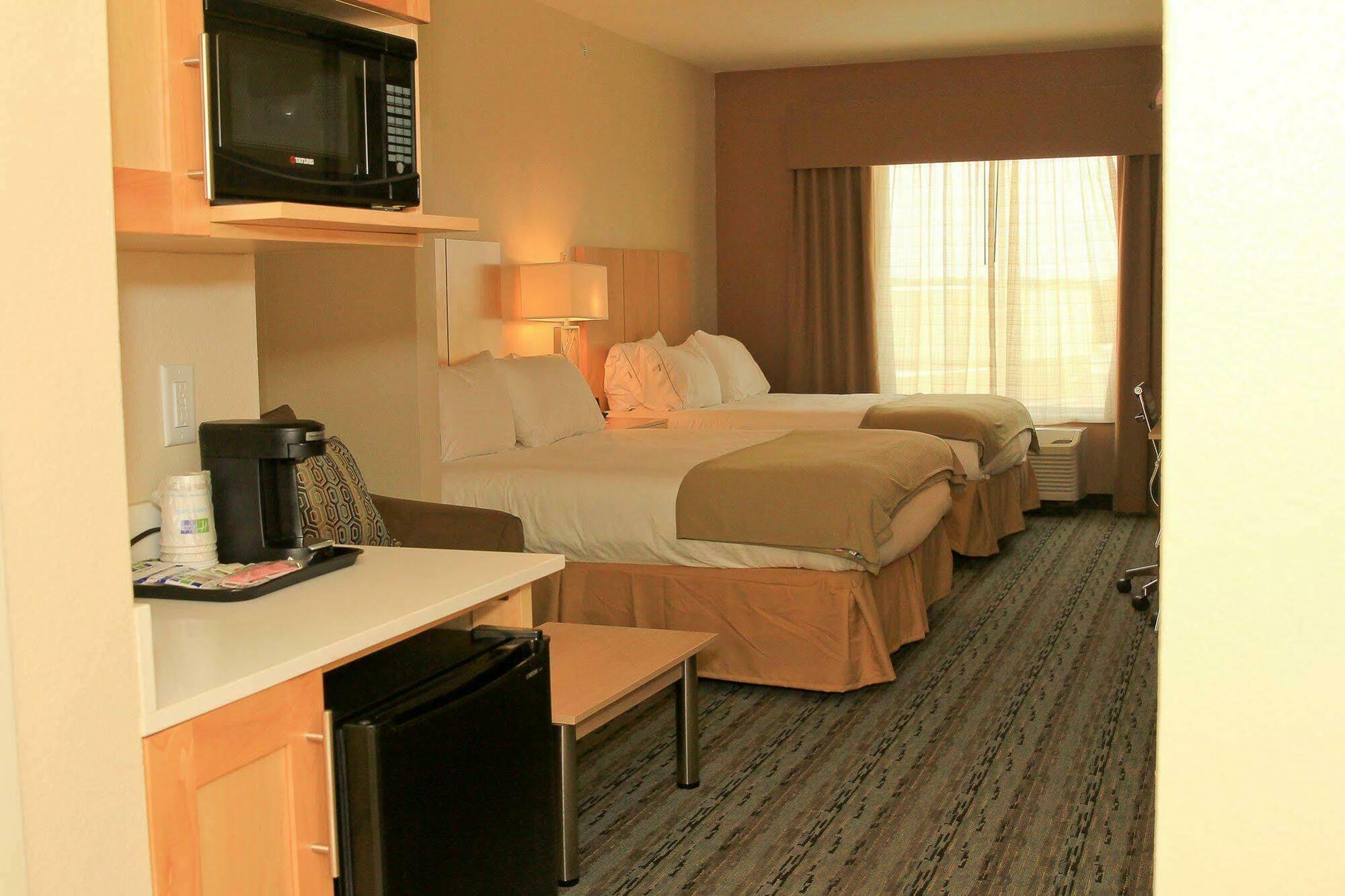 Holiday Inn Express & Suites San Antonio Brooks City Base By Ihg Extérieur photo